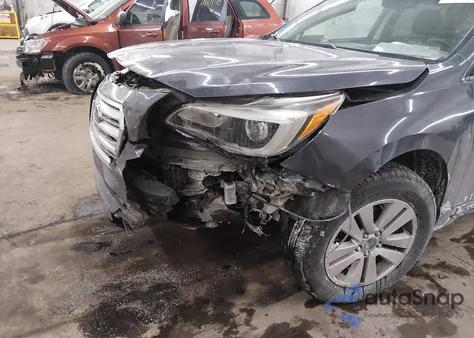 2015 Subaru Outback 2.5I Premium z USA, uszkodzony, nr VIN 4S4BSBCC7F3224602